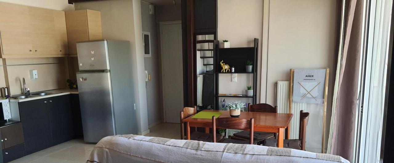 Seaside Beach Apartment Каламата Экстерьер фото