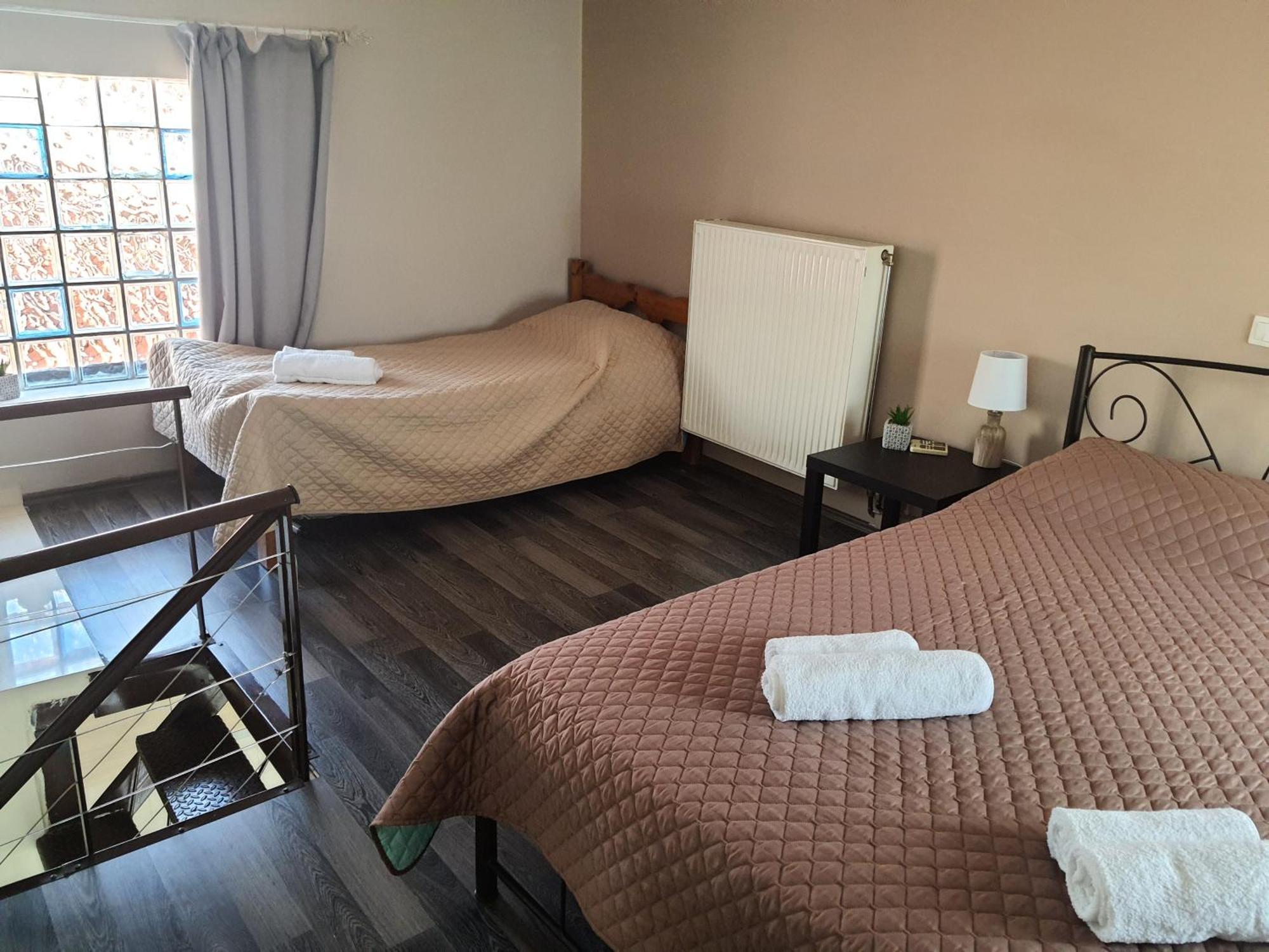 Seaside Beach Apartment Каламата Экстерьер фото